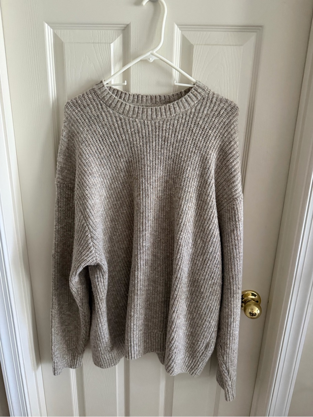 Abercrombie & Fitch Men's Ribbed Crewneck Sweater in Light Taupe Heather
